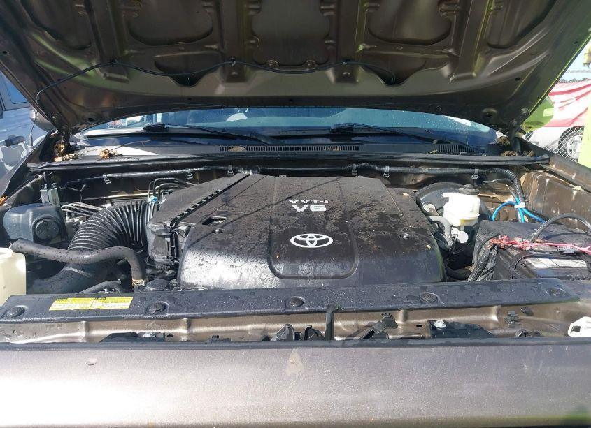Photo 10 of 2014 Toyota Tacoma DOUBLE CAB PRERUNNER (VIN 3TMJU4GN8EM159600)