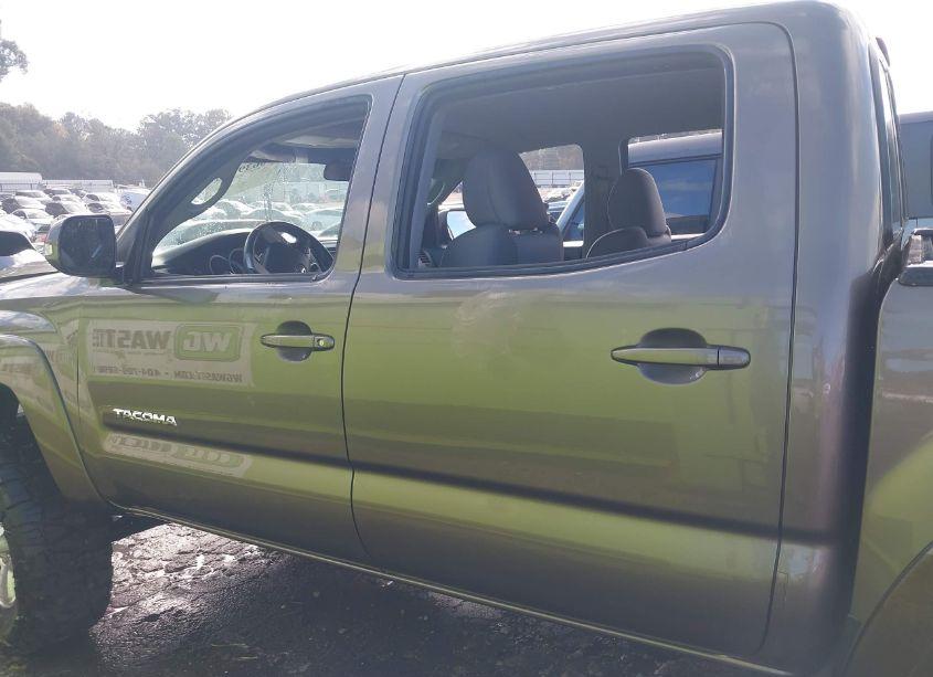 Photo 14 of 2014 Toyota Tacoma DOUBLE CAB PRERUNNER (VIN 3TMJU4GN8EM159600)