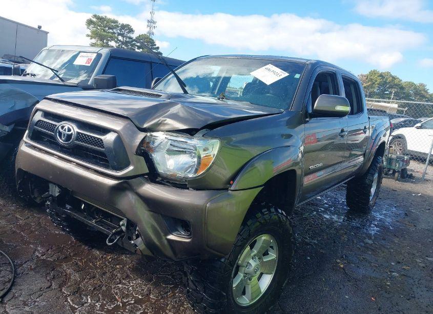 Photo 2 of 2014 Toyota Tacoma DOUBLE CAB PRERUNNER (VIN 3TMJU4GN8EM159600)