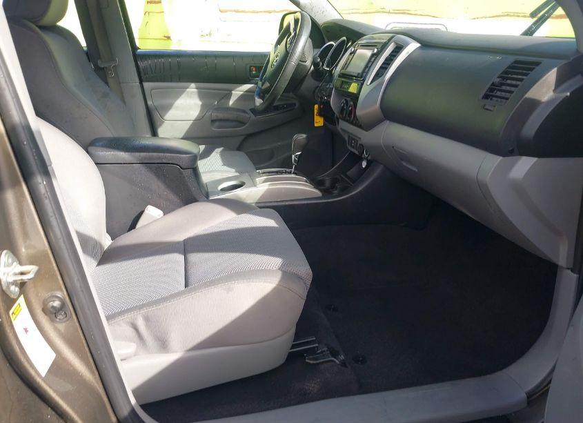 Photo 5 of 2014 Toyota Tacoma DOUBLE CAB PRERUNNER (VIN 3TMJU4GN8EM159600)