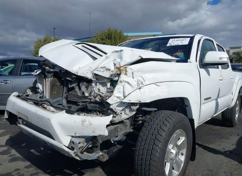 Photo 6 of 2015 Toyota Tacoma DOUBLE CAB PRERUNNER (VIN 3TMJU4GN8FM184580)