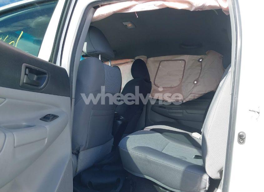 Photo 8 of 2015 Toyota Tacoma DOUBLE CAB PRERUNNER (VIN 3TMJU4GN8FM184580)