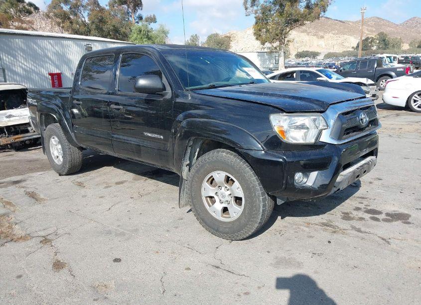 2015 Toyota Tacoma DOUBLE CAB PRERUNNER (VIN 3TMJU4GN8FM188788) main photo