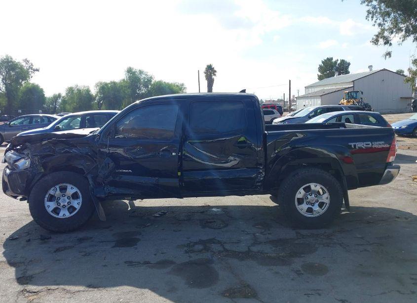 Photo 14 of 2015 Toyota Tacoma DOUBLE CAB PRERUNNER (VIN 3TMJU4GN8FM188788)