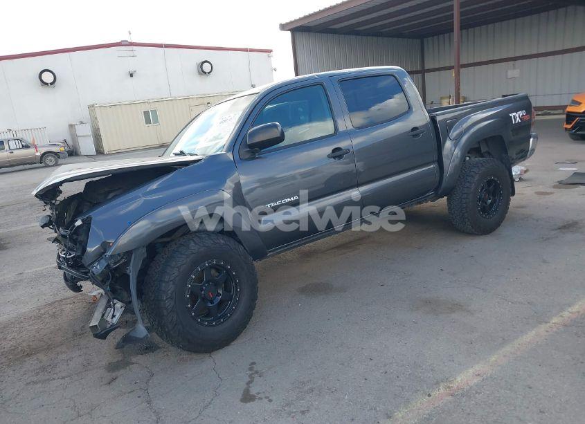 Photo 2 of 2011 Toyota Tacoma DOUBLE CAB PRERUNNER (VIN 3TMJU4GN9BM110241)