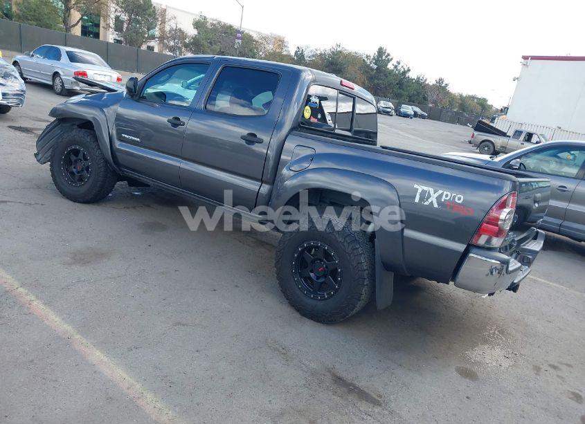 Photo 3 of 2011 Toyota Tacoma DOUBLE CAB PRERUNNER (VIN 3TMJU4GN9BM110241)