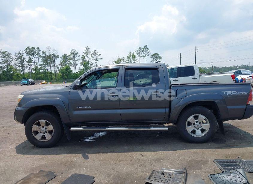 Photo 14 of 2014 Toyota Tacoma PRERUNNER V6 (VIN 3TMJU4GN9EM169536)