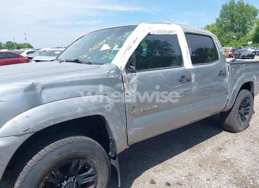 Photo 6 of 2015 Toyota Tacoma PRERUNNER V6 (VIN 3TMJU4GN9FM179890)