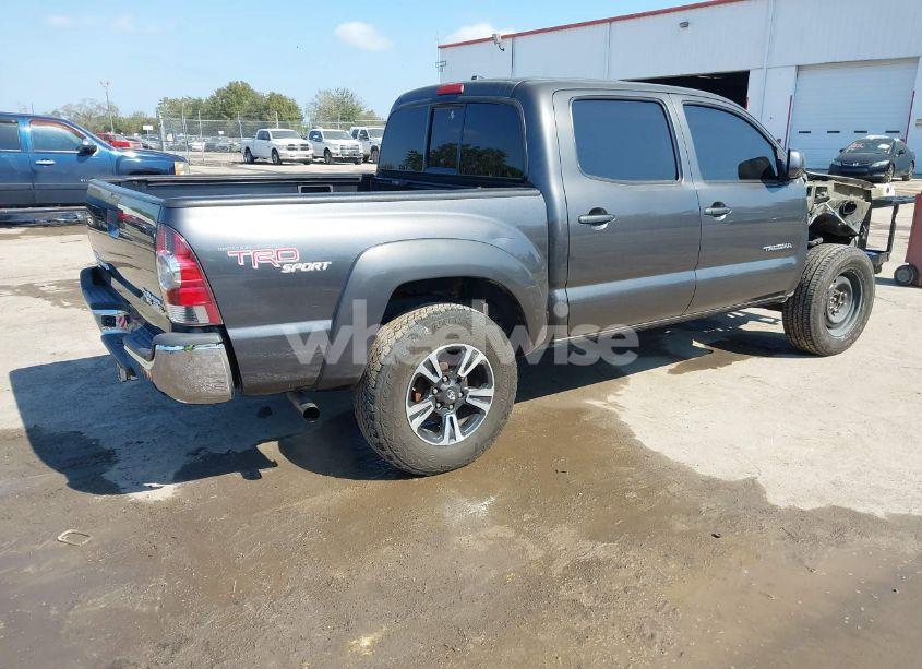Photo 4 of 2010 Toyota Tacoma DOUBLE CAB PRERUNNER (VIN 3TMJU4GNXAM099667)