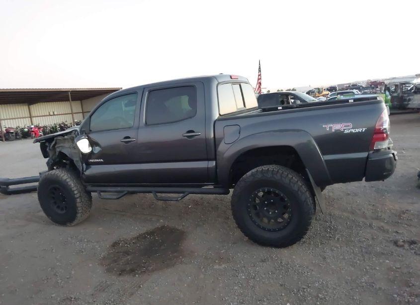 Photo 15 of 2010 Toyota Tacoma DOUBLE CAB PRERUNNER (VIN 3TMJU4GNXAM100347)