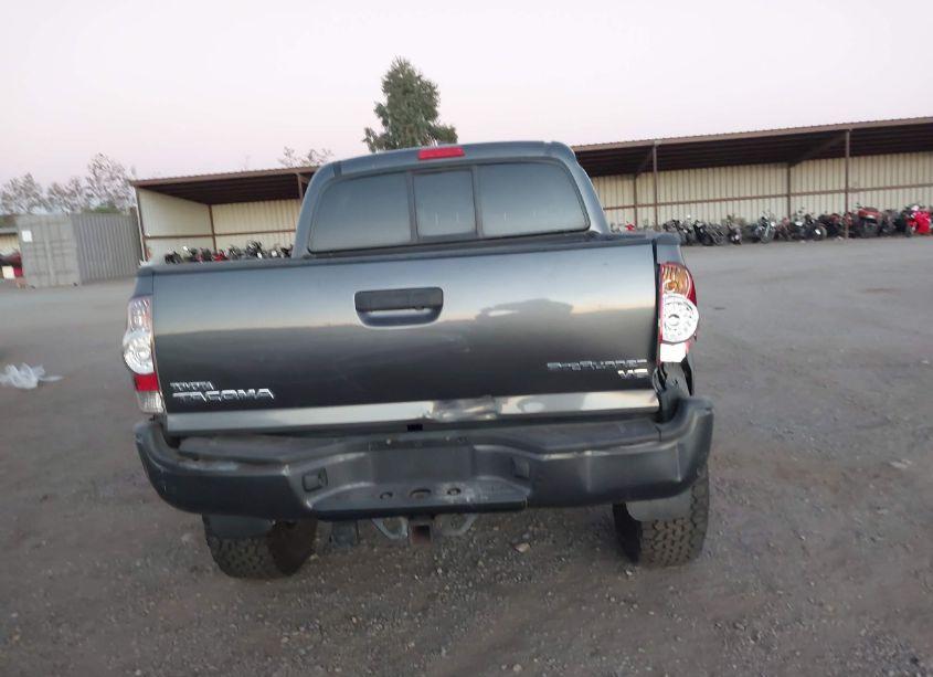 Photo 17 of 2010 Toyota Tacoma DOUBLE CAB PRERUNNER (VIN 3TMJU4GNXAM100347)