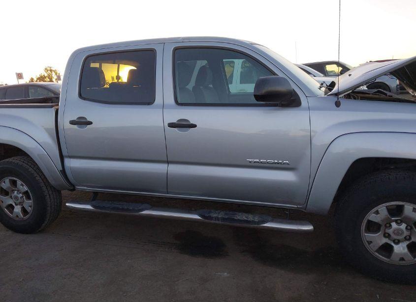 Photo 13 of 2012 Toyota Tacoma DOUBLE CAB PRERUNNER (VIN 3TMJU4GNXCM134243)