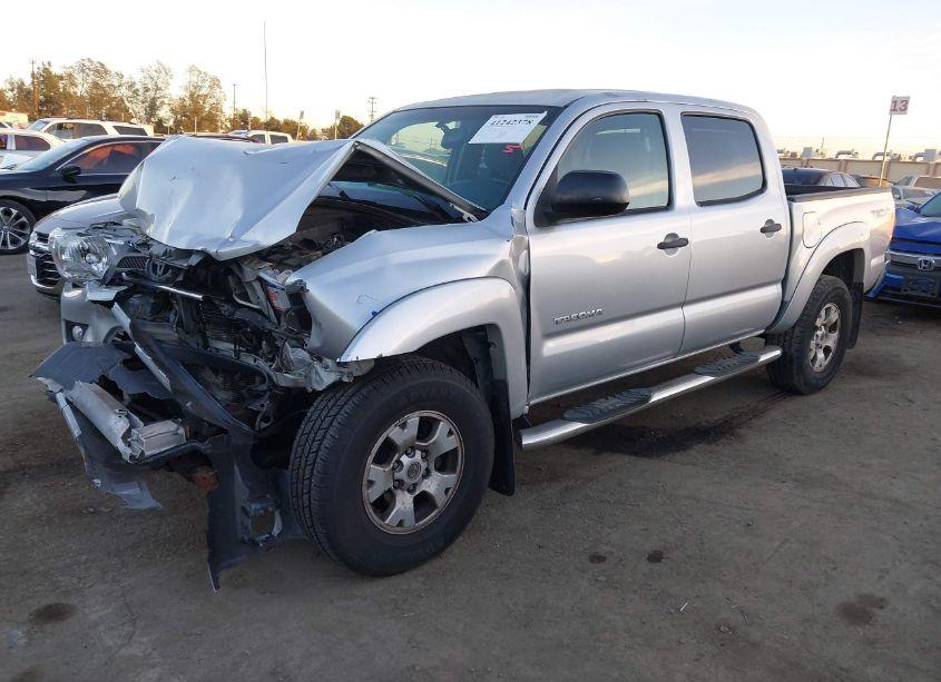 Photo 2 of 2012 Toyota Tacoma DOUBLE CAB PRERUNNER (VIN 3TMJU4GNXCM134243)