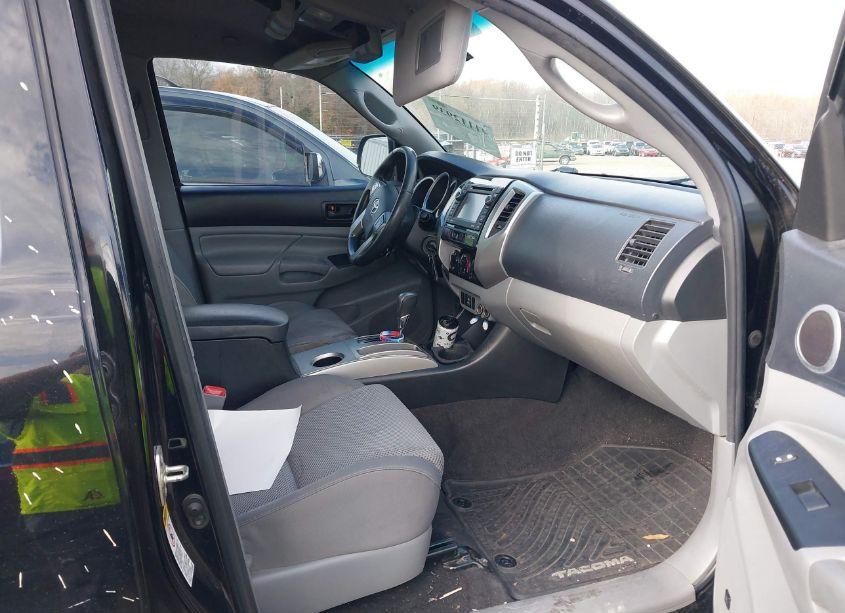 Photo 5 of 2013 Toyota Tacoma DOUBLE CAB PRERUNNER (VIN 3TMJU4GNXDM140089)