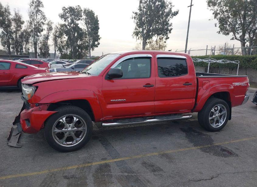 Photo 14 of 2014 Toyota Tacoma DOUBLE CAB PRERUNNER (VIN 3TMJU4GNXEM160778)