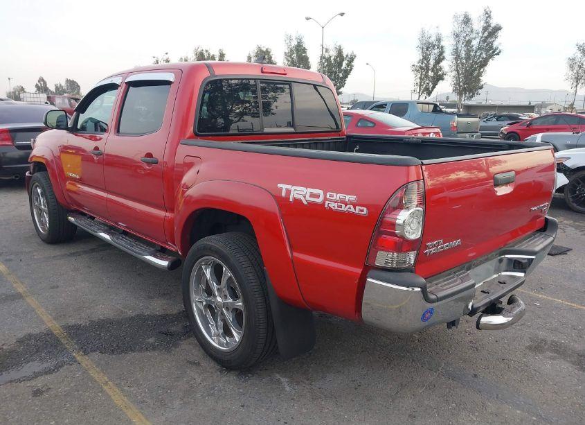 Photo 3 of 2014 Toyota Tacoma DOUBLE CAB PRERUNNER (VIN 3TMJU4GNXEM160778)