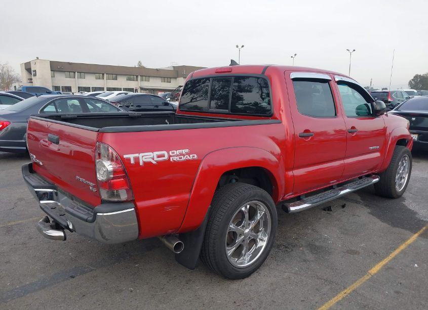 Photo 4 of 2014 Toyota Tacoma DOUBLE CAB PRERUNNER (VIN 3TMJU4GNXEM160778)