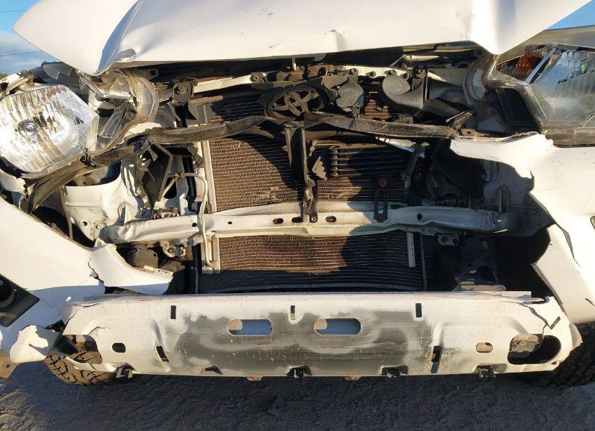 Photo 17 of 2014 Toyota Tacoma PRERUNNER V6 (VIN 3TMJU4GNXEM164409)