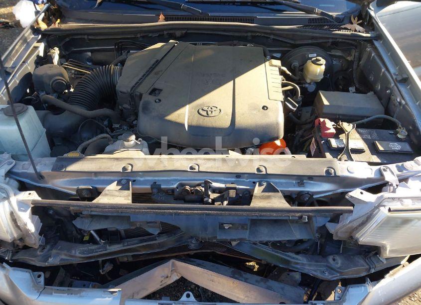 Photo 10 of 2015 Toyota Tacoma DOUBLE CAB PRERUNNER (VIN 3TMJU4GNXFM191580)