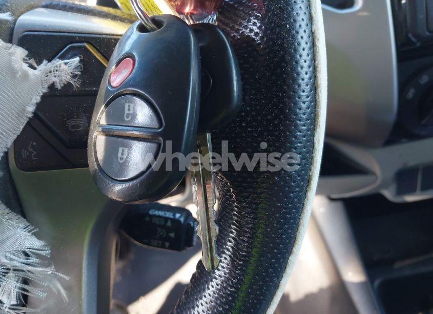 Photo 11 of 2015 Toyota Tacoma DOUBLE CAB PRERUNNER (VIN 3TMJU4GNXFM191580)