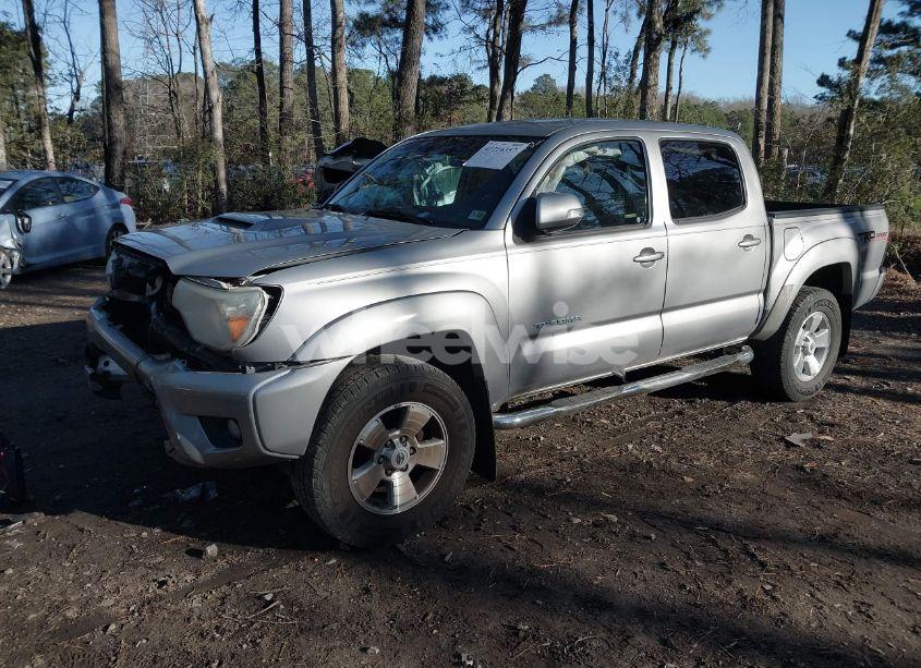 Photo 2 of 2015 Toyota Tacoma DOUBLE CAB PRERUNNER (VIN 3TMJU4GNXFM191580)