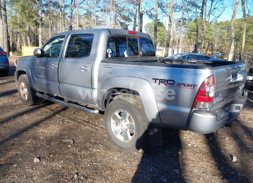 Photo 3 of 2015 Toyota Tacoma DOUBLE CAB PRERUNNER (VIN 3TMJU4GNXFM191580)