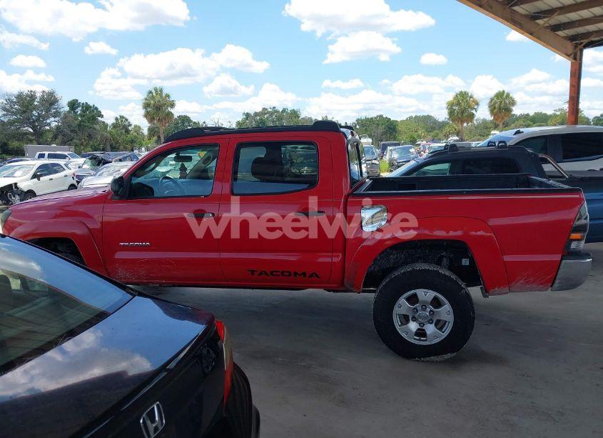 Photo 14 of 2005 Toyota Tacoma PRERUNNER V6 (VIN 3TMJU62N05M001674)
