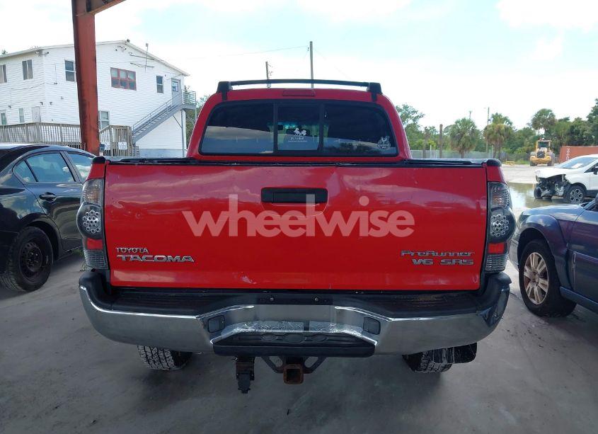 Photo 16 of 2005 Toyota Tacoma PRERUNNER V6 (VIN 3TMJU62N05M001674)
