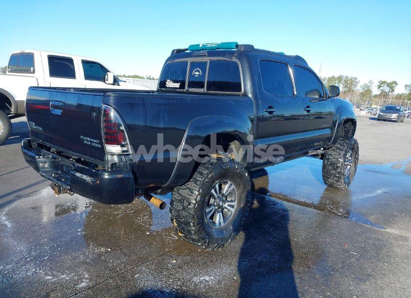 Photo 4 of 2005 Toyota Tacoma DOUBLE CAB PRERUNNER (VIN 3TMJU62N05M002551)