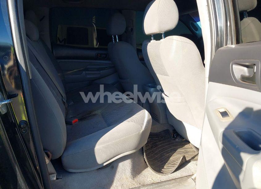 Photo 8 of 2005 Toyota Tacoma DOUBLE CAB PRERUNNER (VIN 3TMJU62N05M002551)