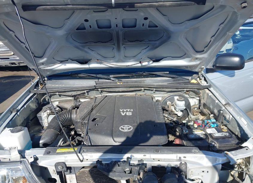 Photo 10 of 2009 Toyota Tacoma PRERUNNER V6 (VIN 3TMJU62N09M081449)