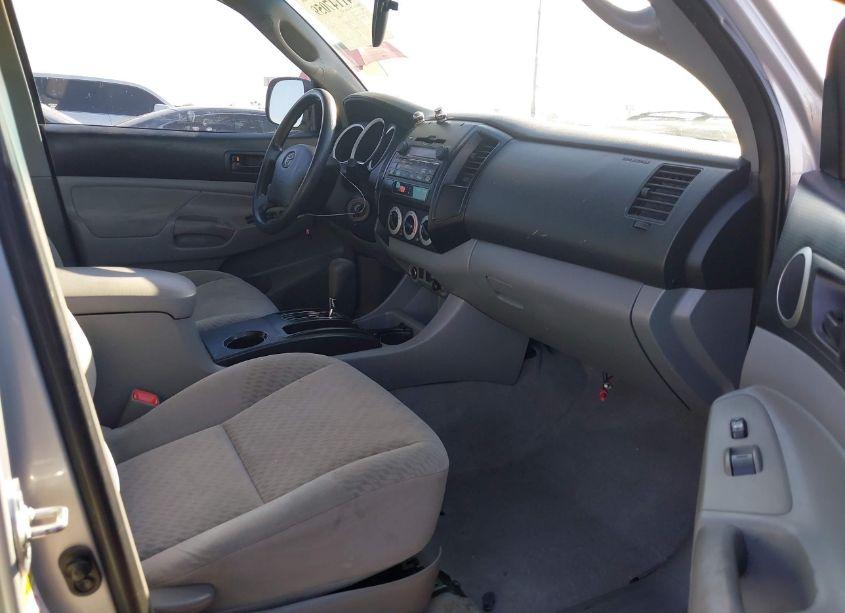 Photo 5 of 2009 Toyota Tacoma PRERUNNER V6 (VIN 3TMJU62N09M081449)