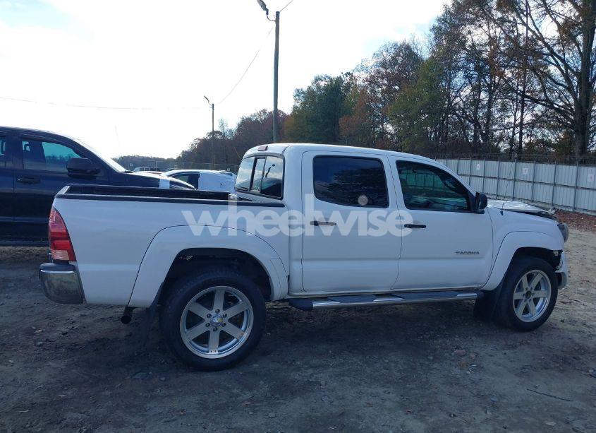 Photo 14 of 2008 Toyota Tacoma PRERUNNER V6 (VIN 3TMJU62N18M052475)