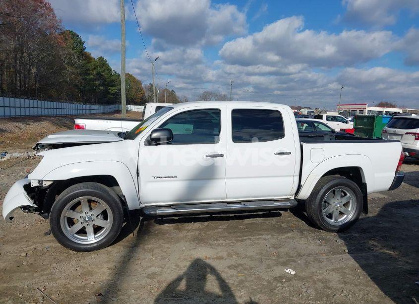 Photo 15 of 2008 Toyota Tacoma PRERUNNER V6 (VIN 3TMJU62N18M052475)