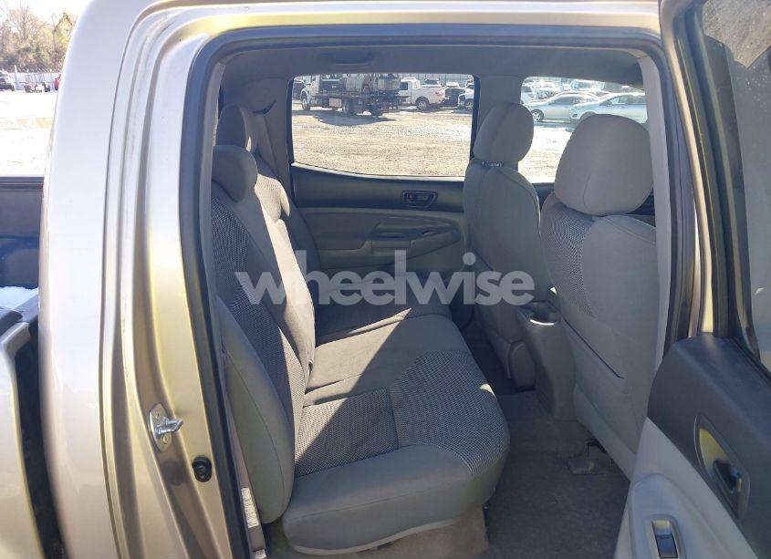 Photo 8 of 2005 Toyota Tacoma DOUBLE CAB PRERUNNER (VIN 3TMJU62N25M006858)