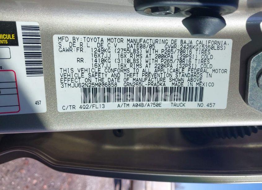 Photo 9 of 2005 Toyota Tacoma DOUBLE CAB PRERUNNER (VIN 3TMJU62N25M006858)