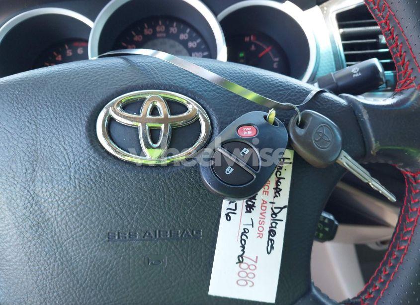 Photo 11 of 2006 Toyota Tacoma PRERUNNER V6 (VIN 3TMJU62N26M015075)