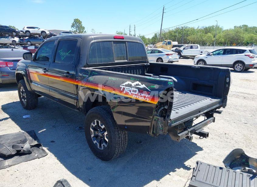 Photo 3 of 2006 Toyota Tacoma PRERUNNER V6 (VIN 3TMJU62N26M015075)