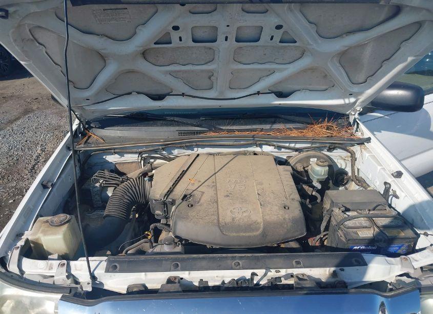 Photo 10 of 2009 Toyota Tacoma PRERUNNER V6 (VIN 3TMJU62N29M082991)