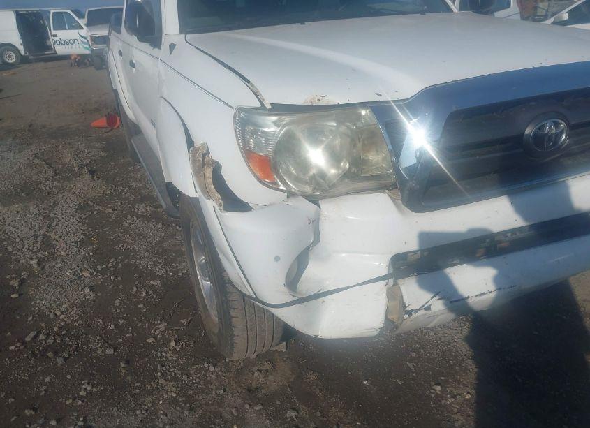Photo 18 of 2009 Toyota Tacoma PRERUNNER V6 (VIN 3TMJU62N29M082991)