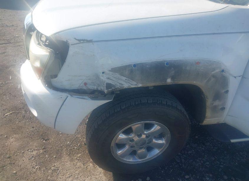 Photo 19 of 2009 Toyota Tacoma PRERUNNER V6 (VIN 3TMJU62N29M082991)