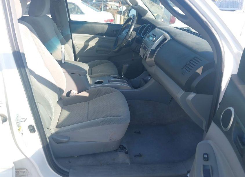 Photo 5 of 2009 Toyota Tacoma PRERUNNER V6 (VIN 3TMJU62N29M082991)