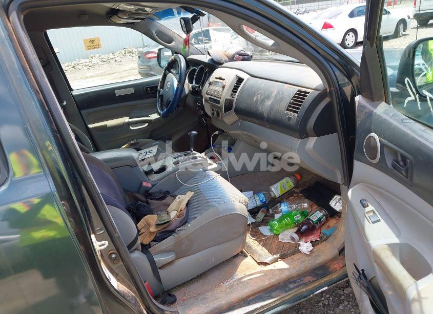 Photo 5 of 2009 Toyota Tacoma PRERUNNER V6 (VIN 3TMJU62N29M085969)