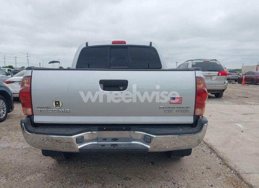 Photo 16 of 2007 Toyota Tacoma PRERUNNER V6 (VIN 3TMJU62N37M033683)