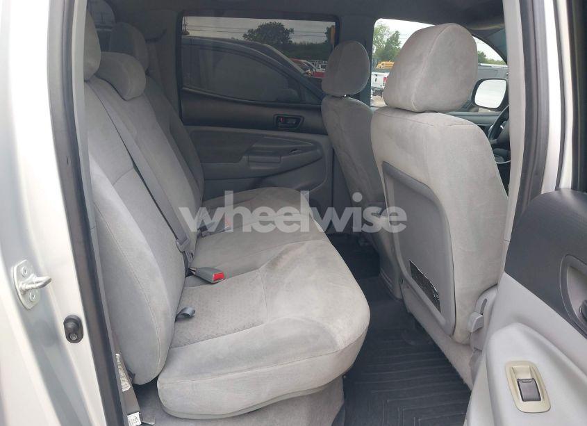 Photo 8 of 2007 Toyota Tacoma PRERUNNER V6 (VIN 3TMJU62N37M033683)