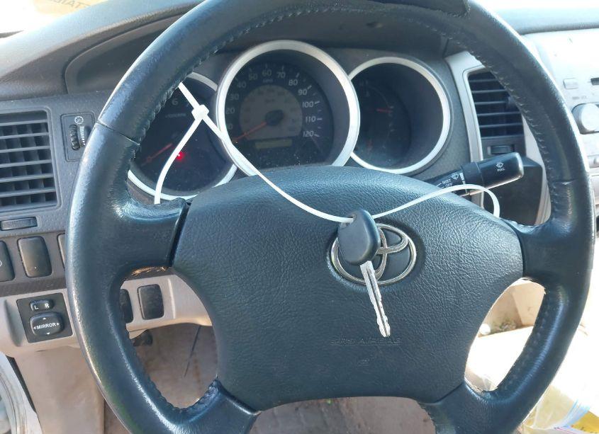 Photo 11 of 2007 Toyota Tacoma PRERUNNER V6 (VIN 3TMJU62N37M034896)