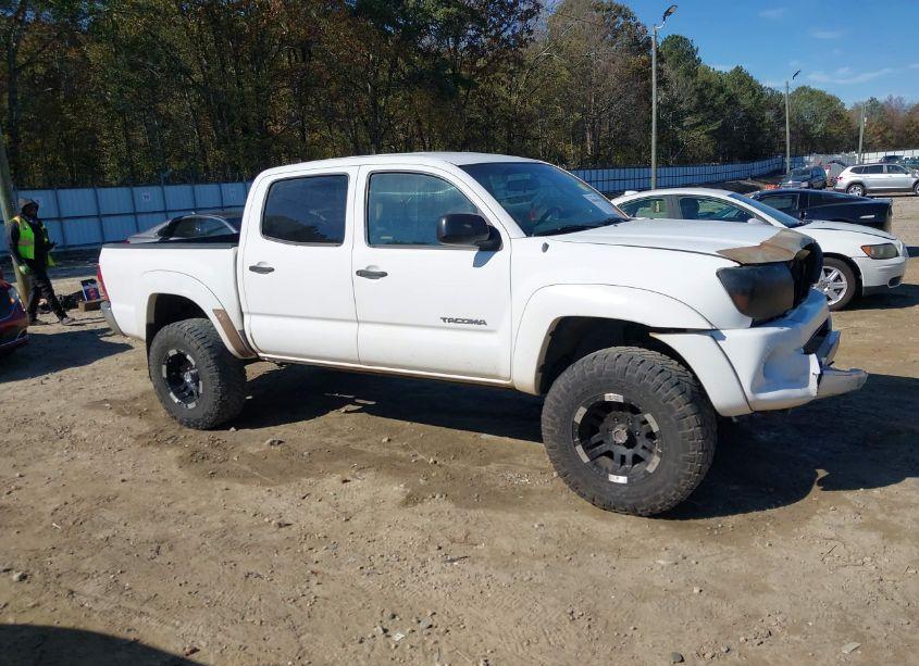 Photo 14 of 2007 Toyota Tacoma PRERUNNER V6 (VIN 3TMJU62N37M034896)