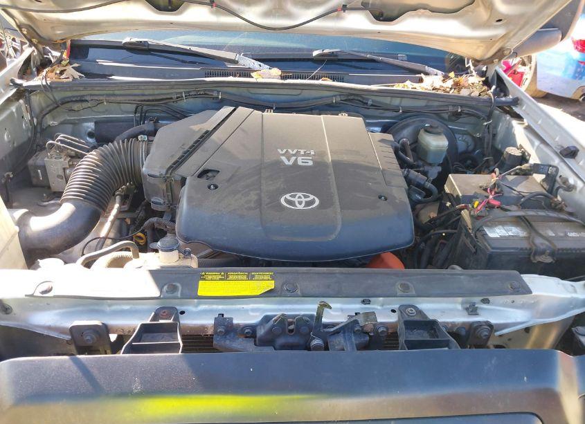 Photo 10 of 2007 Toyota Tacoma PRERUNNER V6 (VIN 3TMJU62N37M045316)