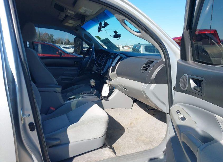 Photo 5 of 2007 Toyota Tacoma PRERUNNER V6 (VIN 3TMJU62N37M045316)