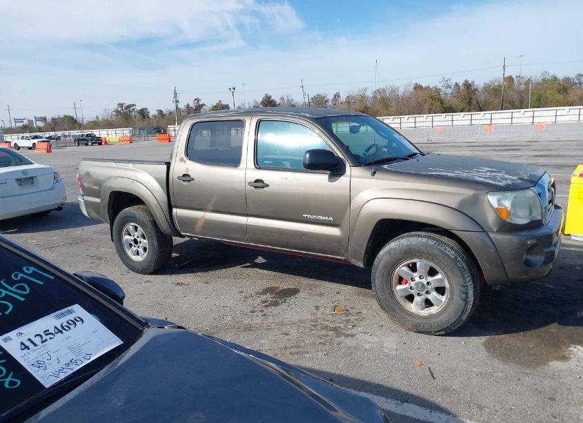 Photo 13 of 2009 Toyota Tacoma PRERUNNER V6 (VIN 3TMJU62N39M082384)
